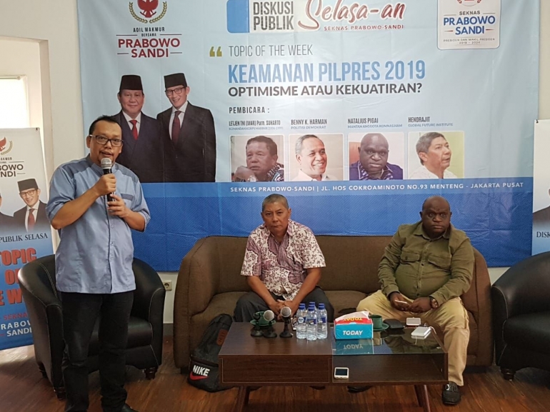 Suasana diskusi di Seknas Prabowo-Sandiaga