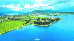 Keindahan pemandangan Danau Kembar dan villa-nya di Kabupaten Solok. (sumber foto: solokkab.go.id)