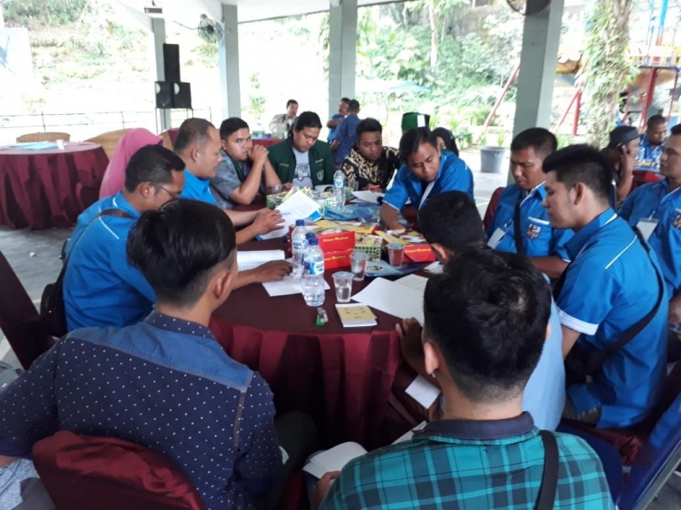 Sidang pleno komisi (dok. Panitia Musda)