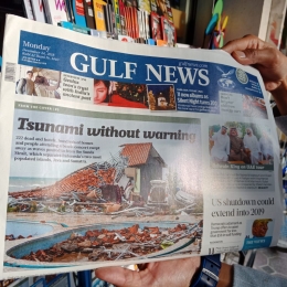 Tsunami di Banten dan Lampung jadi headline suratkabar di Abu Dhabi (Abdul Adzim Irsad)