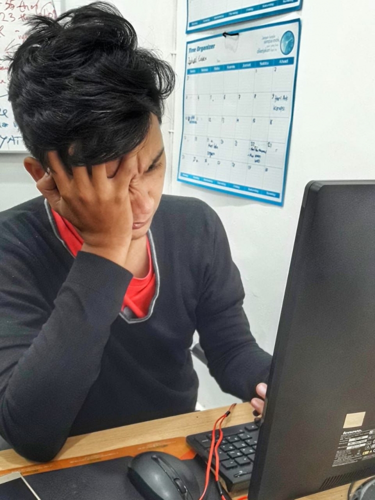 Rutinitas kerja seringkali membuat stress di kantor | dokpri