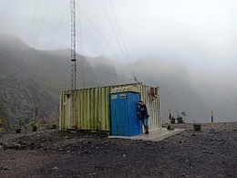 Stasiun pengamatan gunung dekat kawah 2018 | dokpri