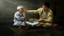 Peran Keluarga Dalam menanamkan Pendidikan Karakter Usia Dini (Sumber Dari: gomuslim.co.id)