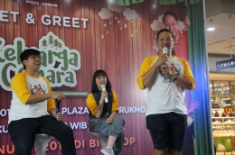 KI-Ka: Yandi Laurenz, Zara JKT48 dan Ringgo Agus Rahmat saat meet & greet Keluarga Cemara di Jogja (Dok.Pri)