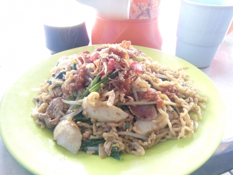 Mie Pangsit goreng Siantar | Foto: Efa Butar butar