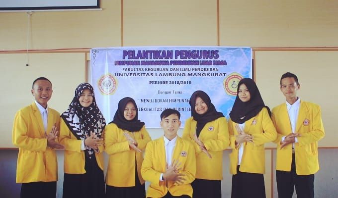 Ridho bersama teman-temannya di Himpunan Mahasiswa Pendidikan Khusus FKIP Universitas Lambung Mangkurat.dokpri