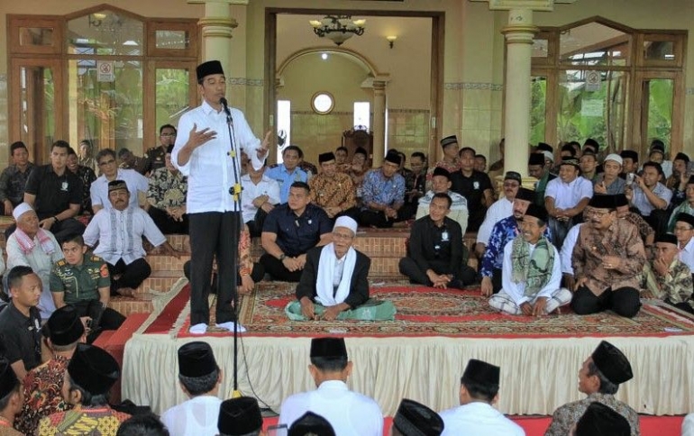 pengarahan presiden Jokowi di hadapan penerima sertifikat warga terdampak bendungan Bendo Ponorogo (Dokumentasi pribadi)