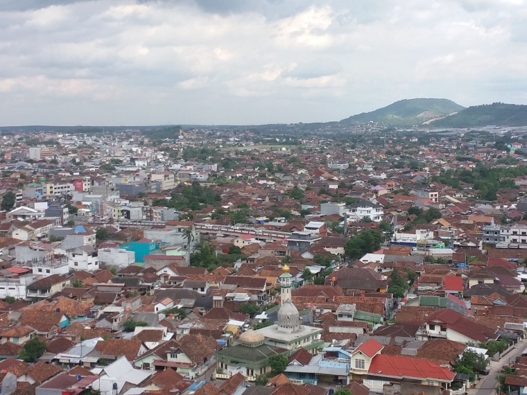 Pemandangan Kota dari Hotel (dokpri)