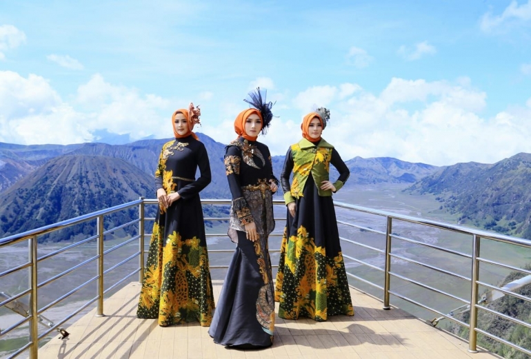 Para model desainer Lia Afif di Puncak Seruni Point 