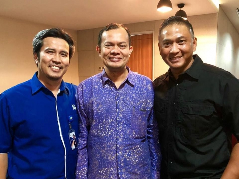 Penulis bersama Prof. Teuku Faisal Fathani