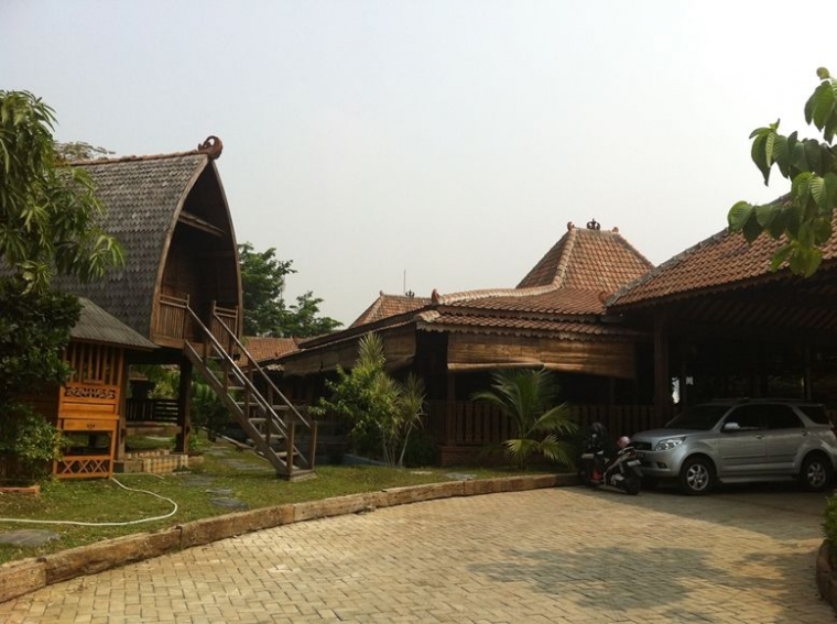 persiapan-kawinan-asih-34-jpg-5c36c4feab12ae38c65d7c5b.jpg