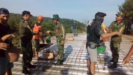 TNI-Polri, Komponen Masyarakat dan Relawan Karya Bakti Di Masjid Kapal, 