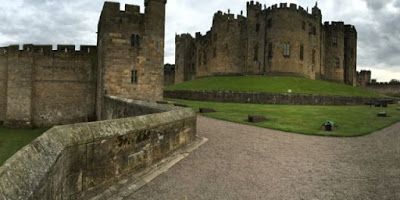 Alnwick Castle via https://storyofyourday.co.uk
