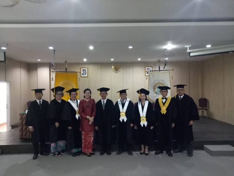 Doktor Zarmahenia di antara promotor dan penguji (Dokpri)