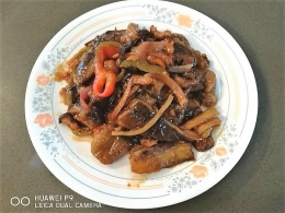 Terong masak Saus Sichuan. (foto AH Tjio)