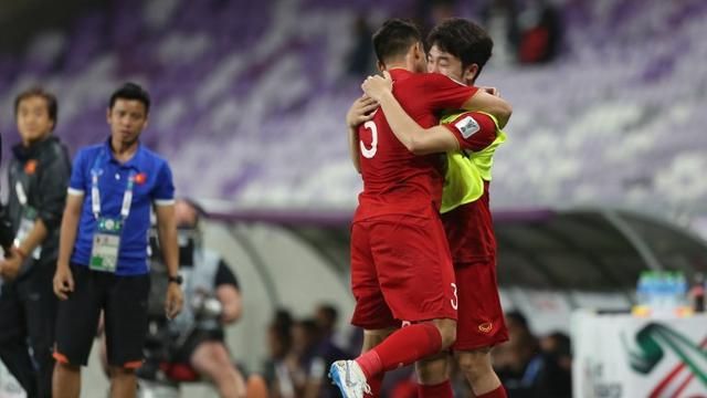 Pemain Vietnam merayakan golnya (dok. bola.com)