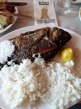 Foto : Menu Ikan Santo Petrus di St. Peter's Restaurant (Koleksi pribadi)