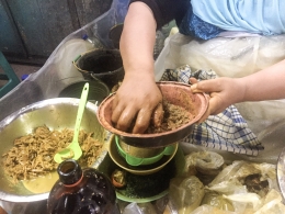 Proses pembuatan jamu batok (Dokpri)