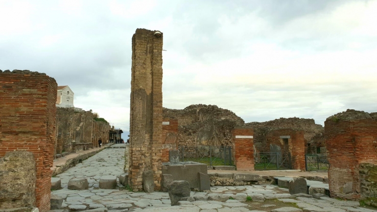 Reruntuhan Pompei (dokumentasi pribadi)