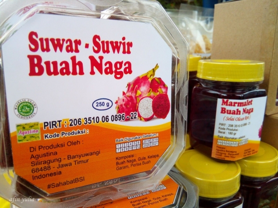 Salah satu produk yang dipamerkan di Festival Buah Naga (foto koleksi pribadi)