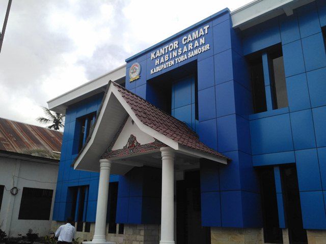 Kantor Camat Habinsaran (Pribadi)