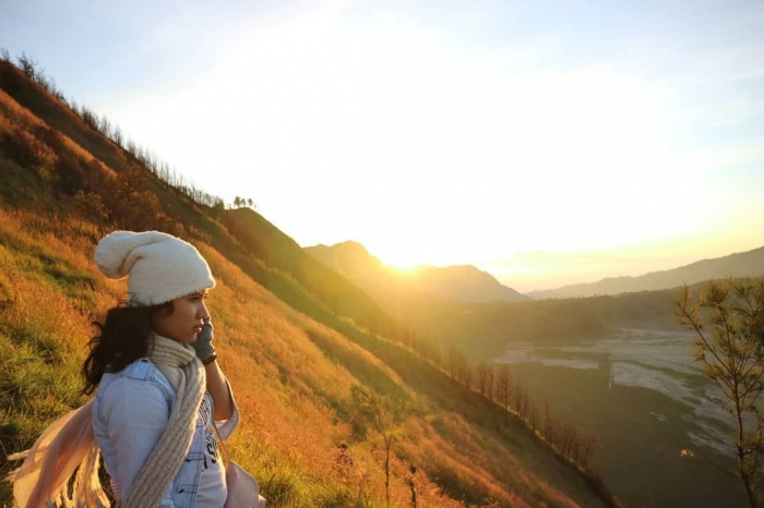 selamat-pagi-bukit-cinta-bromo-5c4856ce677ffb48113d5e44 - Alam Destinasi Kategori Liburan - paket wisata selamat-pagi-bukit-cinta-bromo-5c4856ce677ffb48113d5e44 - Witness the Exotic Golden Sunrise of Bromo - paket wisata