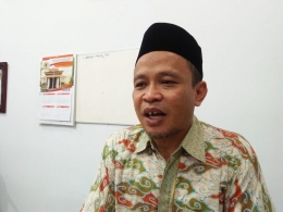Hariyanto, Anggota Komisi IV DPRD Kalimantan Selatan saat memberikan keterangan (21/01)