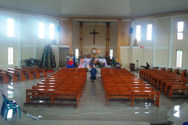 Interior Gereja (Pribadi)