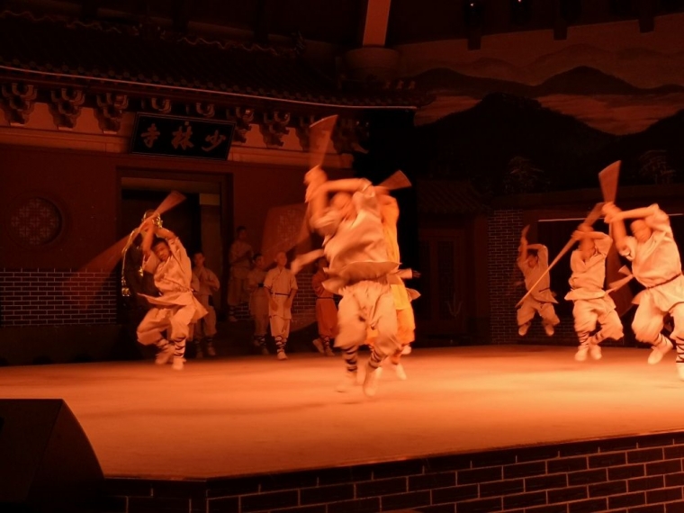 Pertunjukkan di dalam ruangan (dokpri)