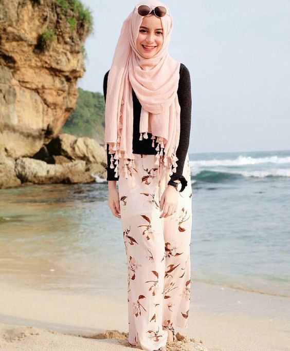 Outfit untuk ke Pantai Khusus Hijabers (spiceee.net)