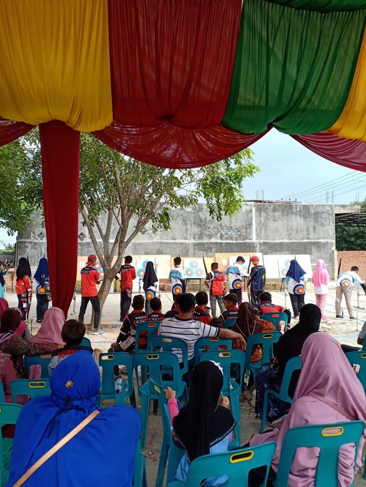 Pertandingan Peserta Tingkat SMP dari Bangku Penonton (Foto: Dokumen Pribadi)