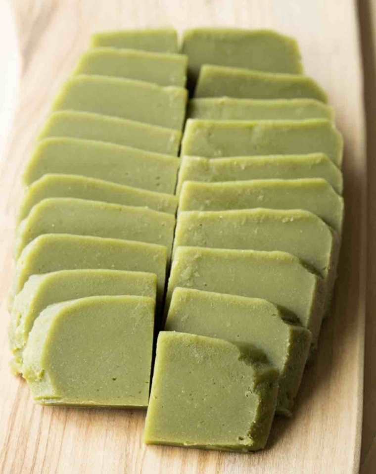 Kue Keranjang Matcha (theworktop.com)