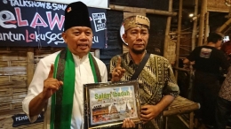 Cak Djadi (kiri) bersama Kepala Sekolah SMK Smekdors, Juliantono Hadi (DokPri)