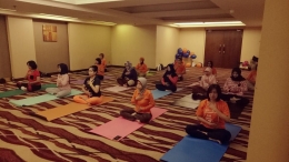 semua peserta ikut yoga self healing (dok.pri)