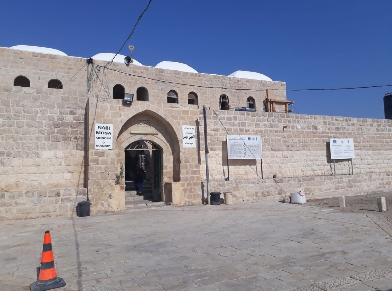 Foto : Masjid Nabi Musa (Koleksi pribadi)