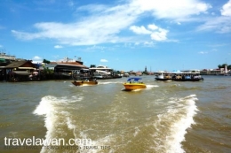 Wisata Sungai di Bangkok Thailand