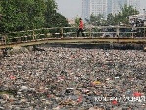 XCiliwung Pintu Air Manggarai. Kontan.Co.ID