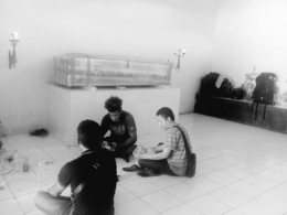 Jenazah Alm. Dominggus Bili di Ruang Jenazah RSU W.Z Yohanes Kupang. Sumber Foto: Ardy Milik (Jaringan Anti Perdagangan Orang NTT)