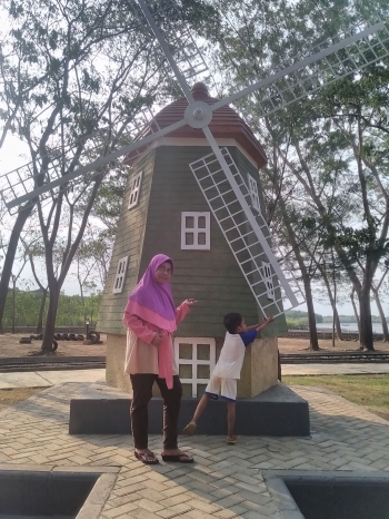 Pantai Bentar Wisata Ikonik Kabupaten Probolinggo Halaman Pantai Bentar Wisata Ikonik Kabupaten Probolinggo Halaman