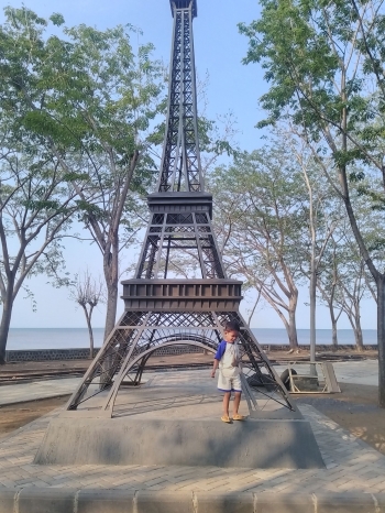 Pantai Bentar Wisata Ikonik Kabupaten Probolinggo Halaman Pantai Bentar Wisata Ikonik Kabupaten Probolinggo Halaman
