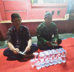 Babinsa Kota Bambu Utara Serda Rubiyanta bersama Ketua RW 02 KKBU Sutrisno/dokpri