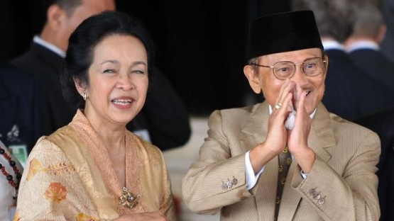 Sosok BJ Habibie dan Ibu Ainun. Sumber CNN Indonesia