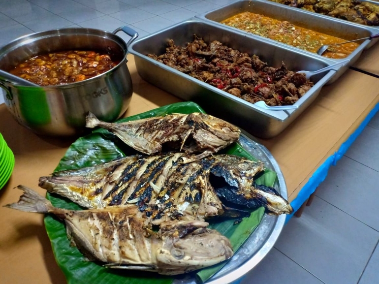 Deskripsi : Makanan yg dibuat oleh pasien narkoba RSKO Jakarta I Sumber foto : dokpri RSKO
