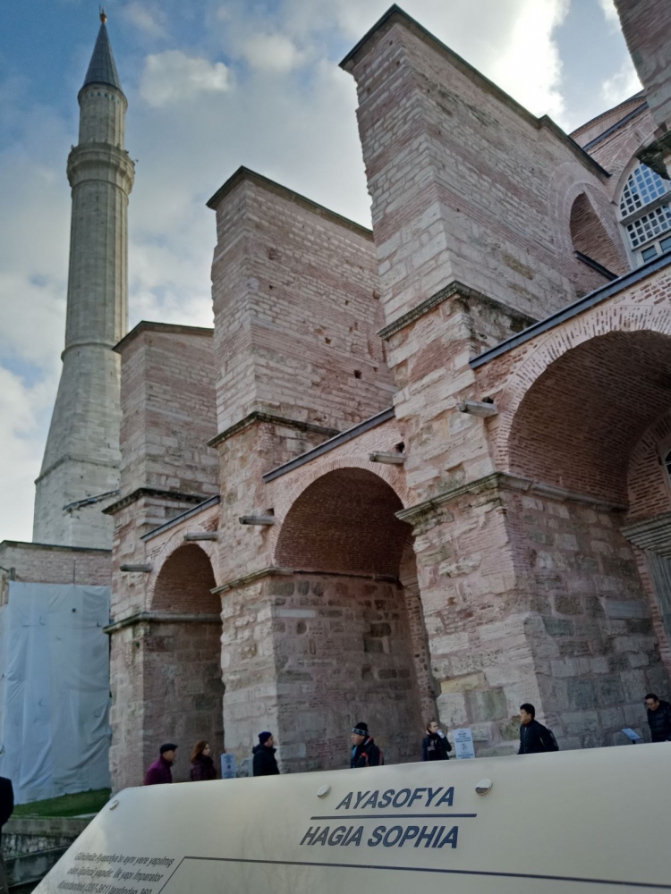 Gerbang Hagia Sophia atau Aya Sofya (Dok ABH)