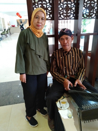 Alat Musik Tradisional Siter Jawa Tengah Alat Musik Tradisional Siter Jawa Tengah