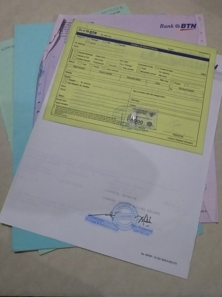 Kenang - kenangan berkas KPR dengan BTN