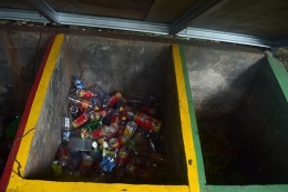 Sampah plastik yang sudah dipisahkan di salah satu perumahan Kebon Jeruk, Jakarta Barat. (Foto Ganendra)