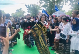 Sumber: dokpri, fashion show tenun khas NTT, Kupang, 2 Maret 2019.