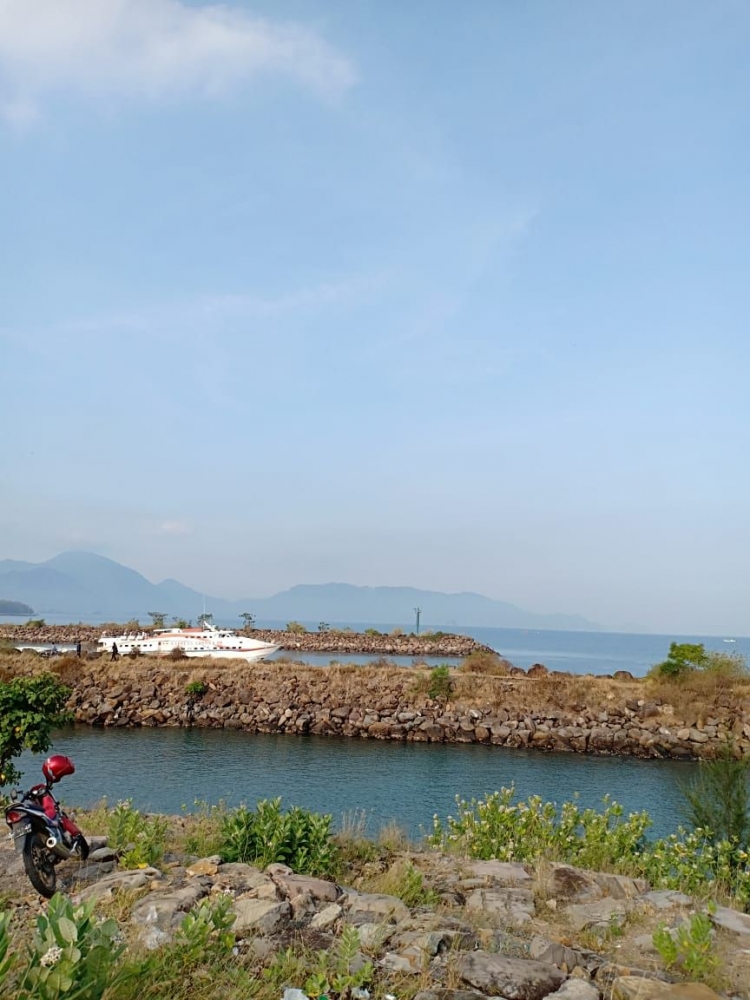 Kapal cepat yang siap berlayar ke Sabang (dokumen pribadi)