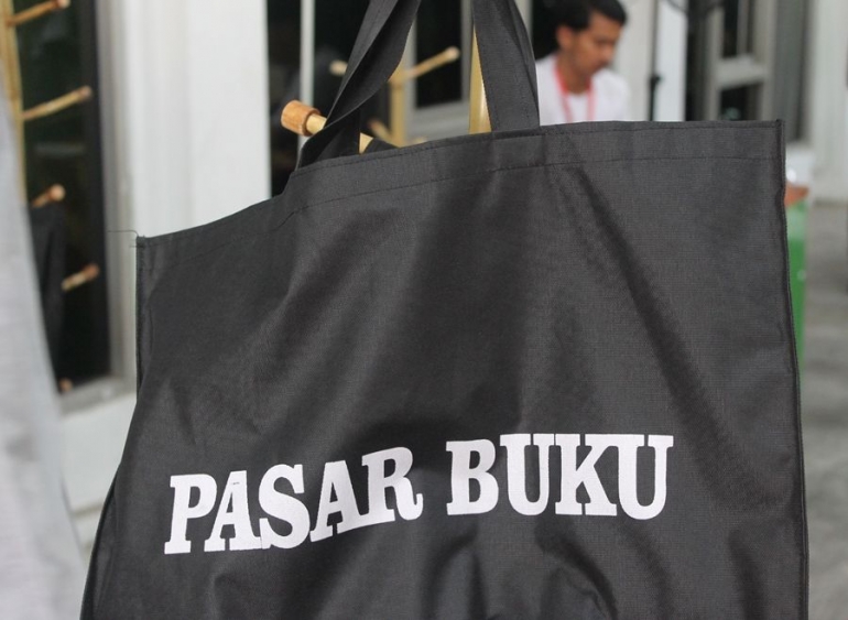 Rindu pasar buku (foto: Ko In)